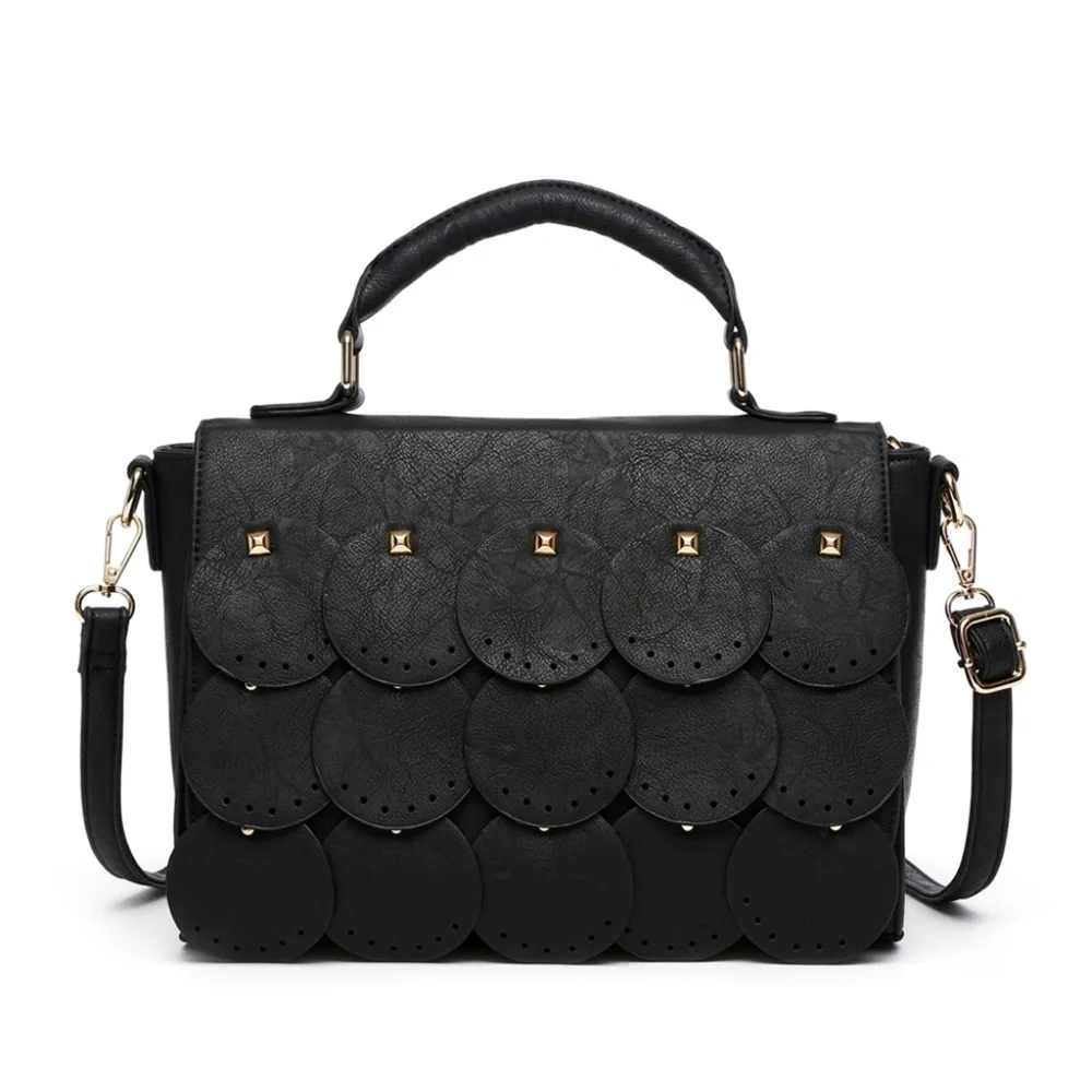 She's classy black handbag - Picture 1 of 4